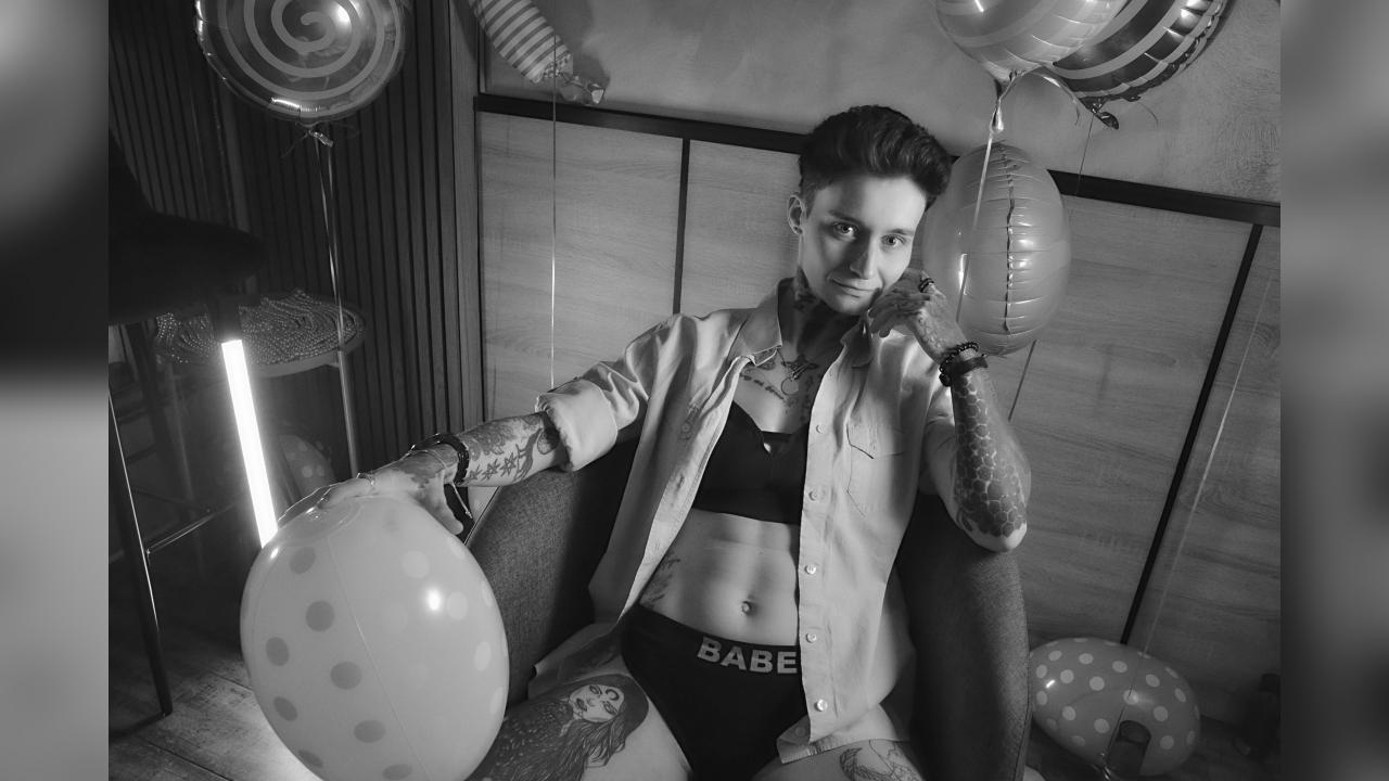 Webcam chat profile for KennyXSX: Dominatrix