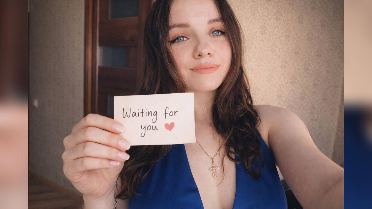 Webcam chat profile for Oleo19: Books/Reading