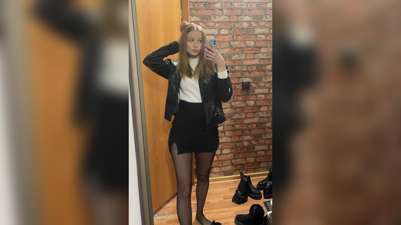 Webcam chat profile for AphroditeWOW