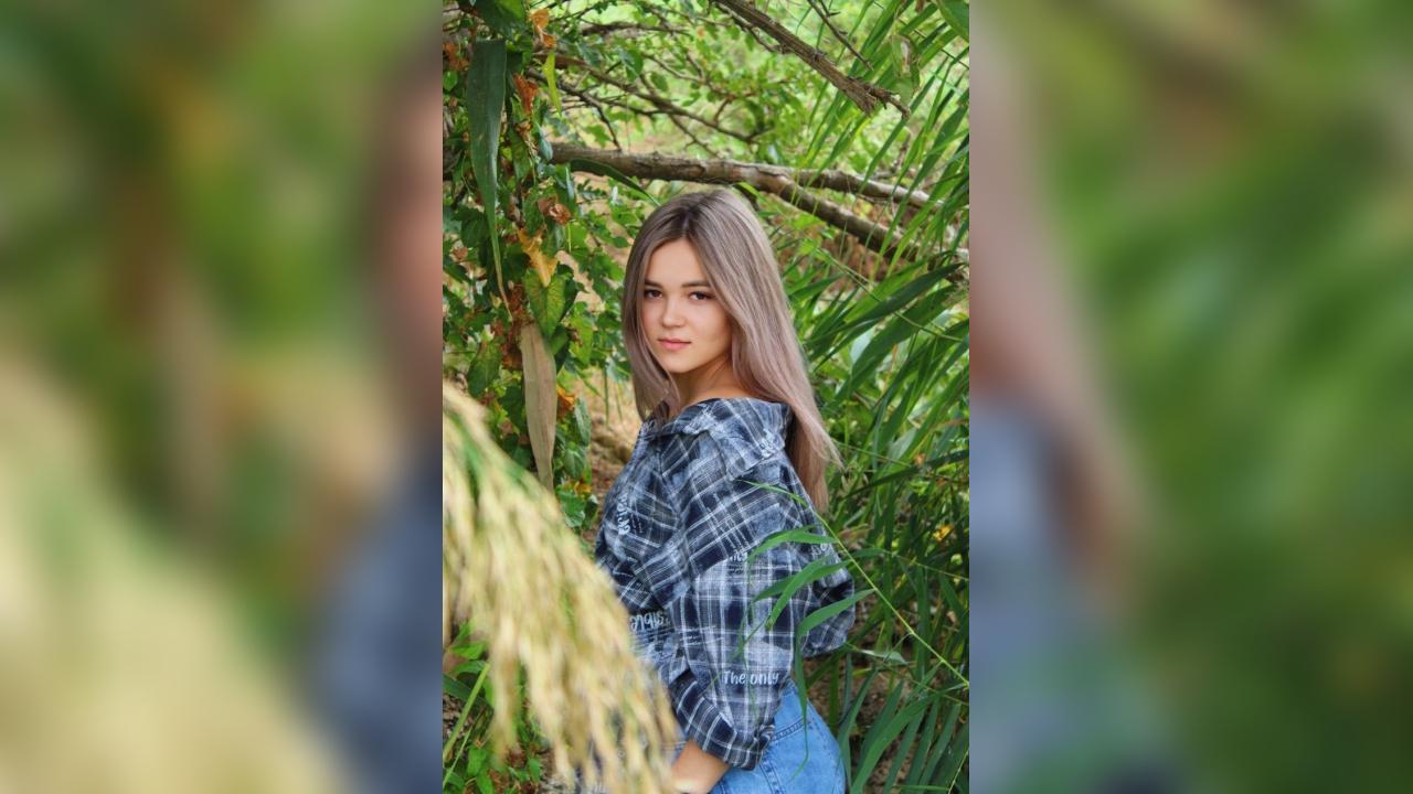 Webcam chat profile for Nensi: Outfits