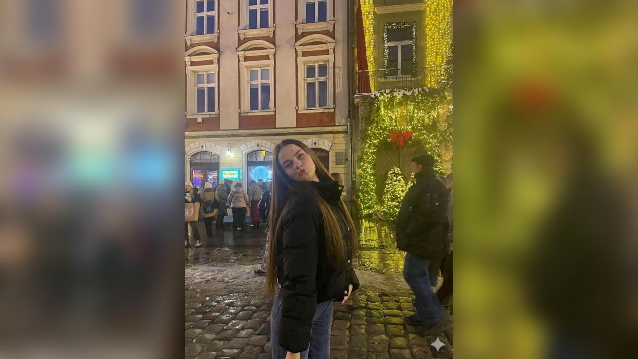 Webcam chat profile for AstraGirl