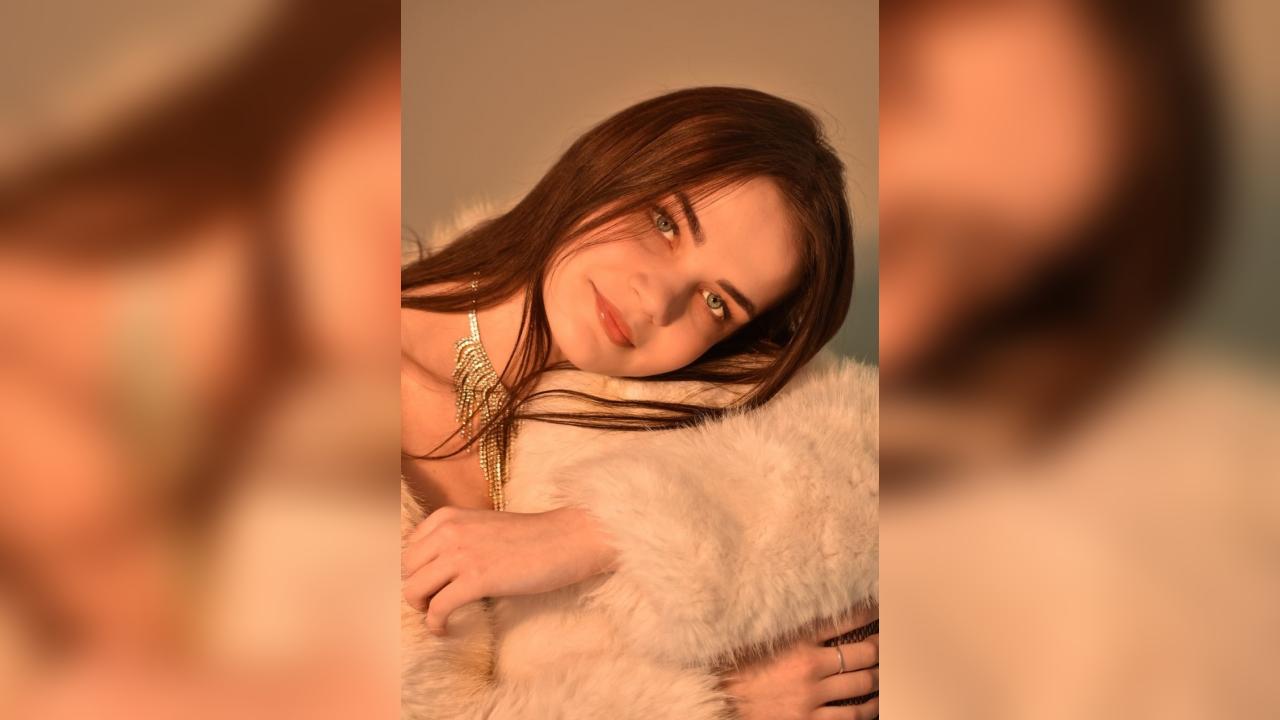 Webcam chat profile for AstraGirl