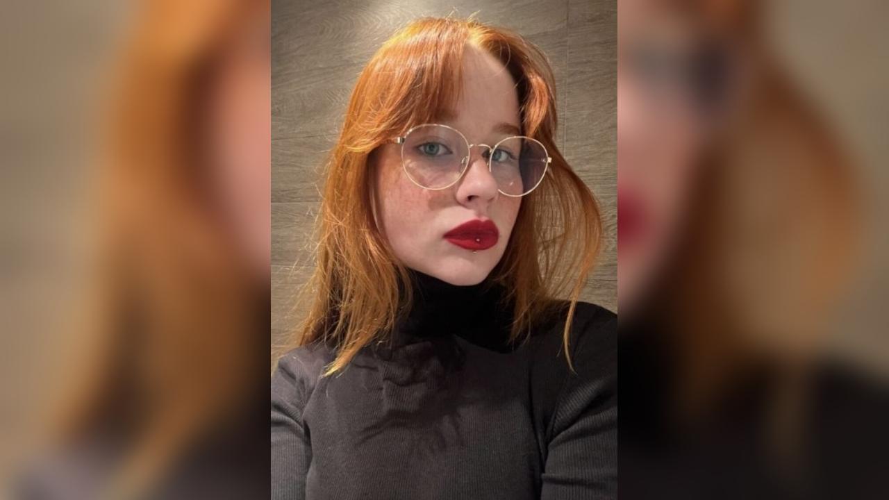 Webcam chat profile for sweetiefoxxxy: Latex & rubber