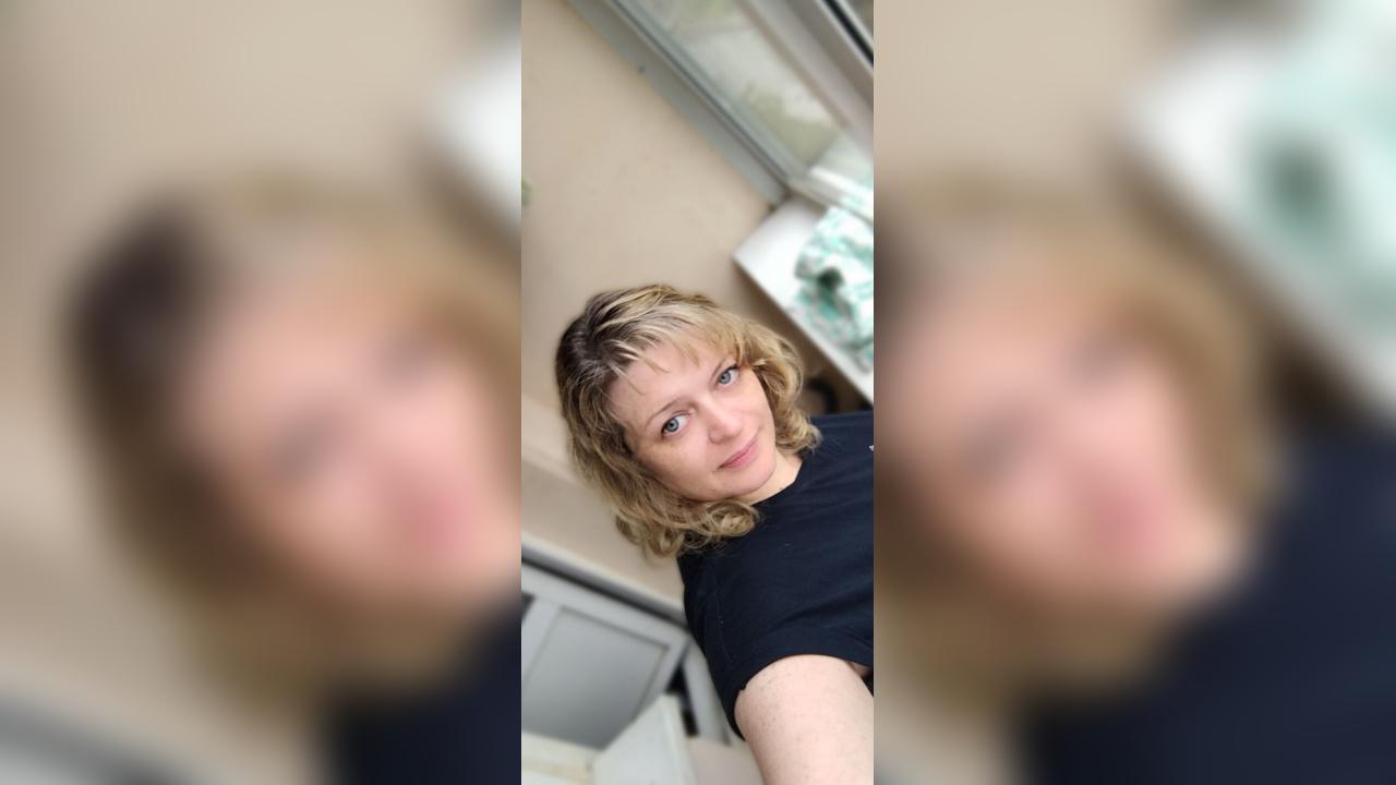 Webcam chat profile for Aveline: Ask about my Hobbies