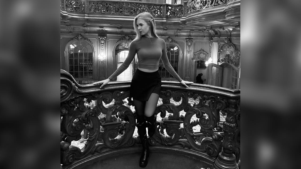 Webcam chat profile for Jessiebell1