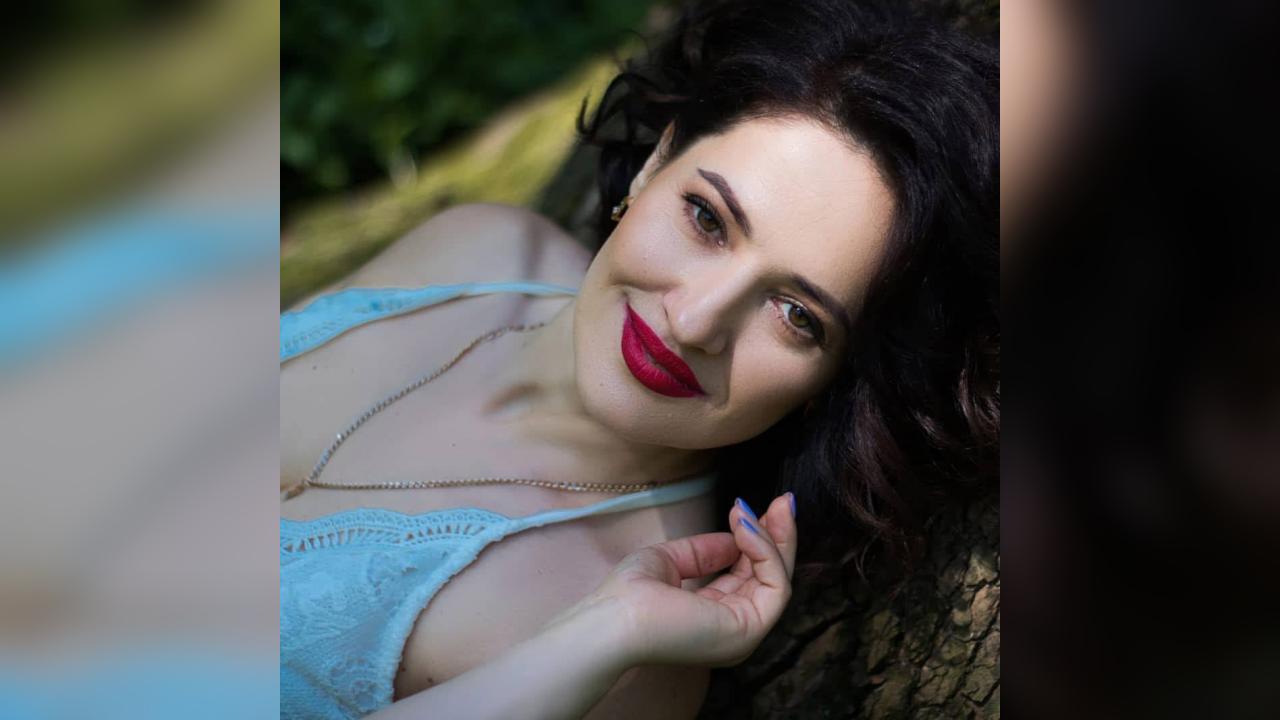 Webcam chat profile for MilaMua