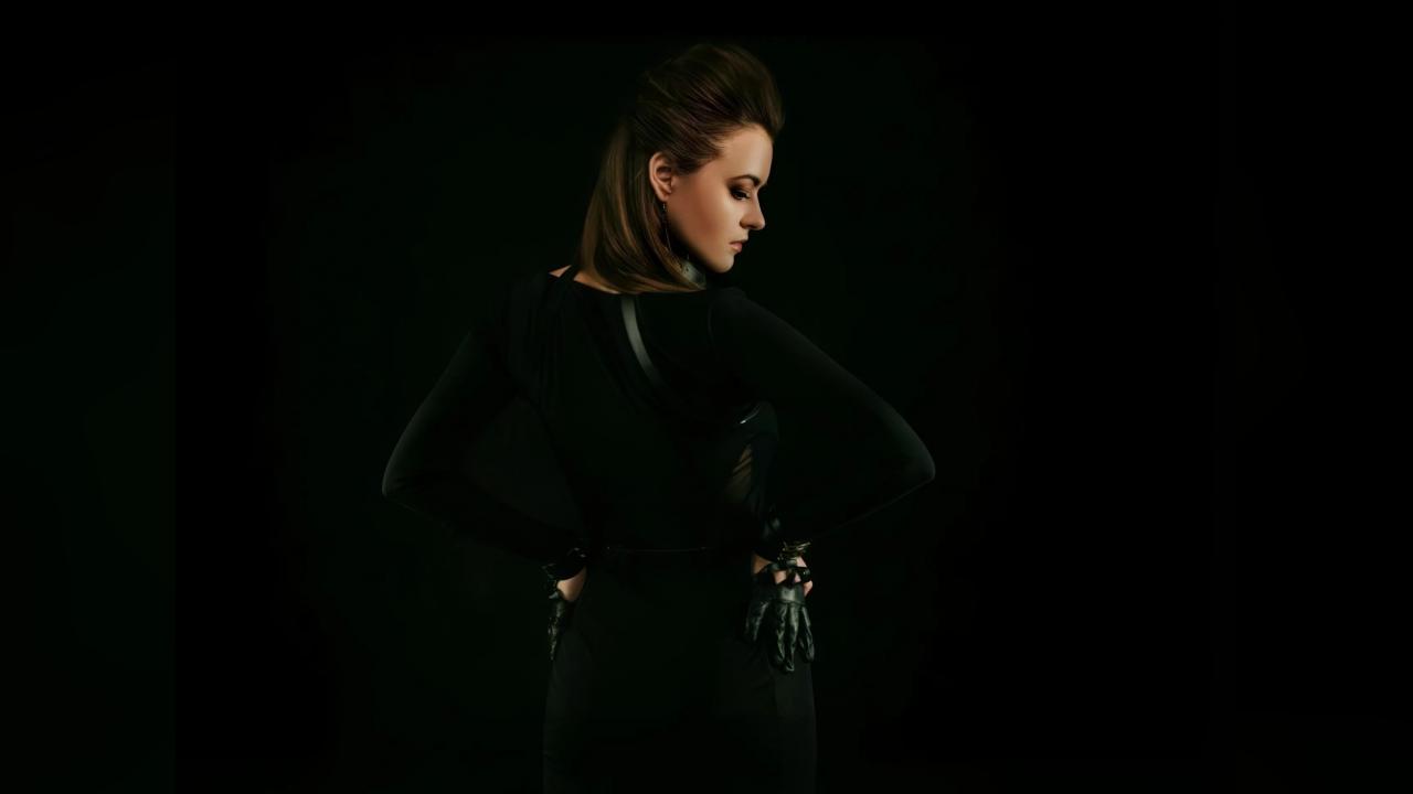 Webcam chat profile for SweetBlueBird: Leather