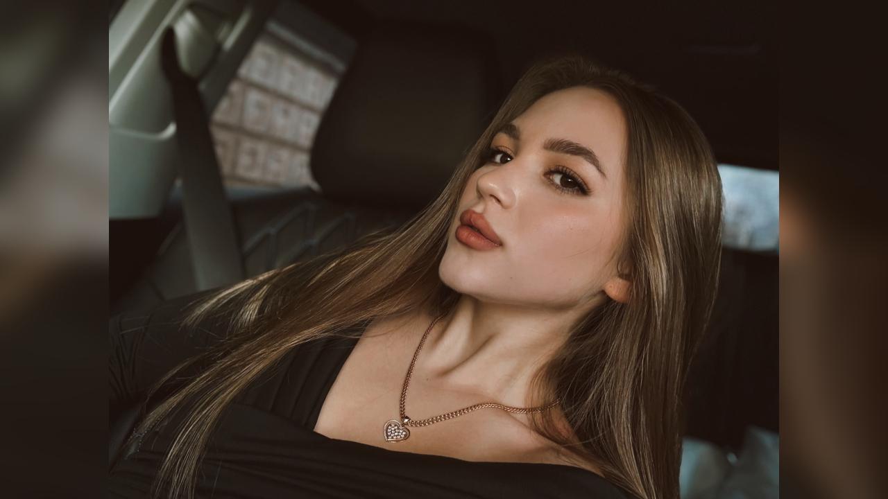 Webcam chat profile for Vionara: Ask about my Hobbies