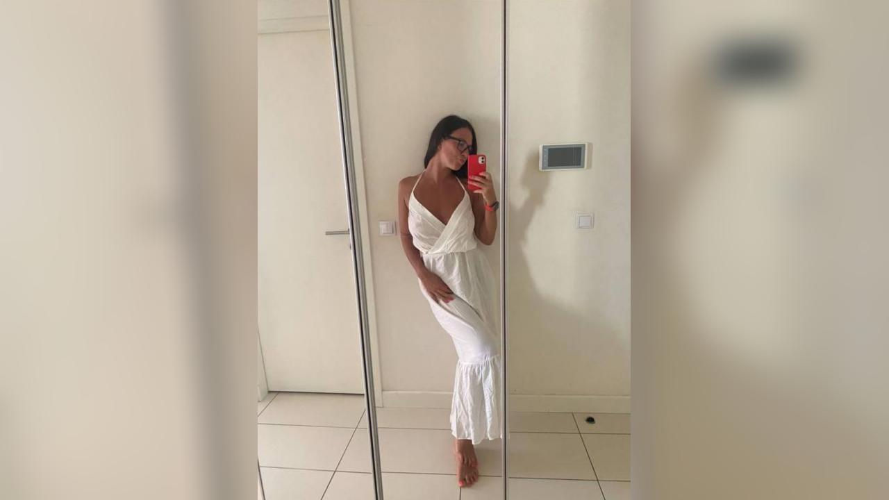 Webcam chat profile for Veneraa1: Legs, feet & shoes