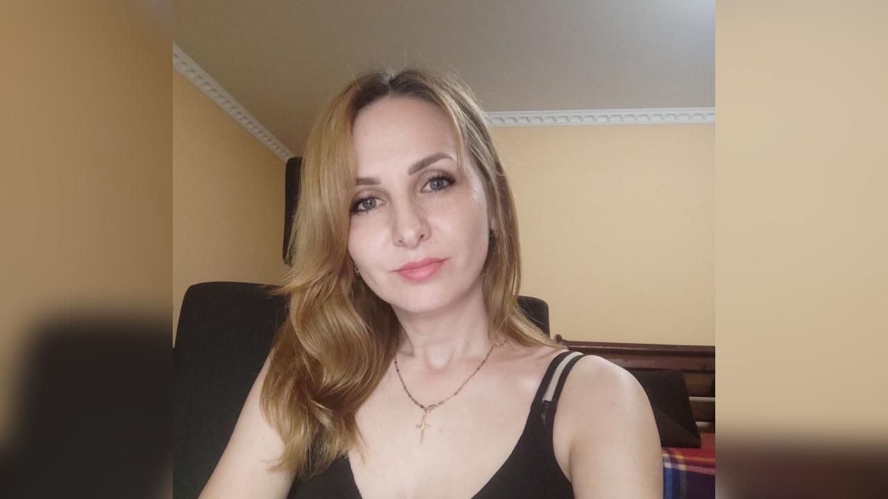 Webcam chat profile for LisaBlonde