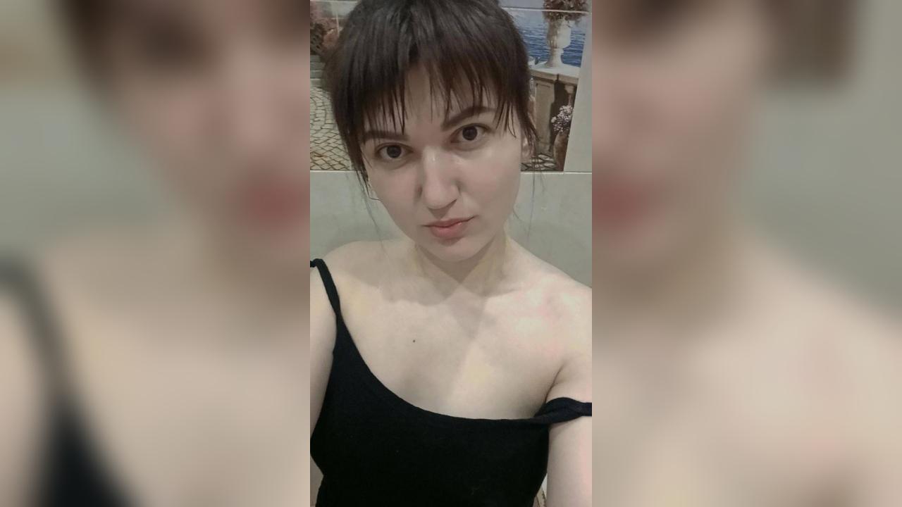 Webcam chat profile for Reginaa: Ask about my Hobbies