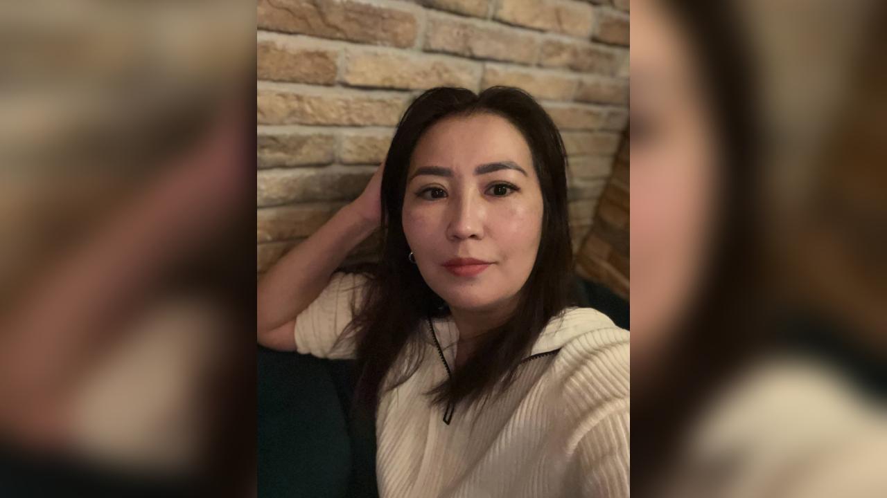 Webcam chat profile for Zeloria: Ask about my Hobbies