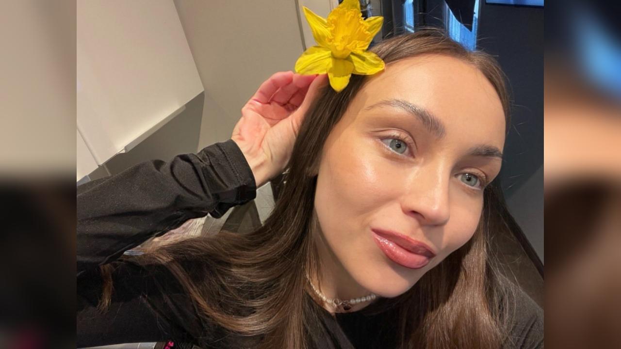 Webcam chat profile for beautyjessy: Leather