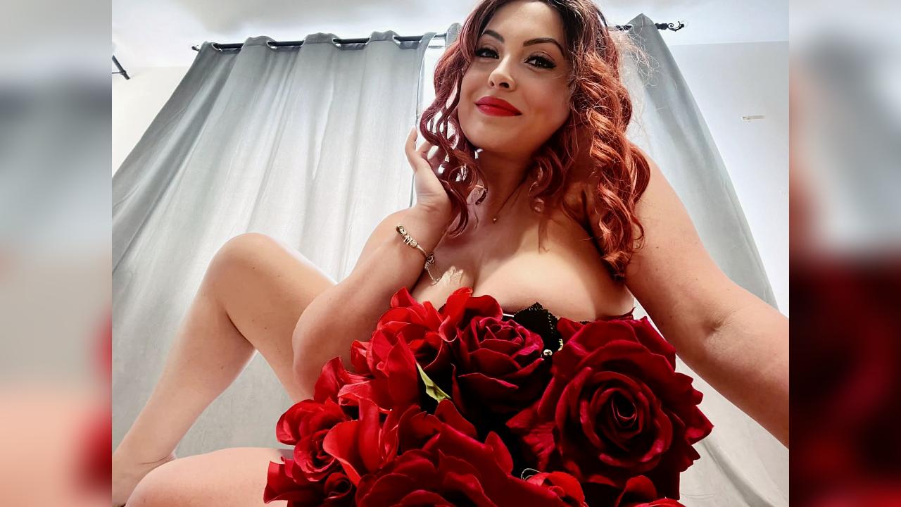 Webcam chat profile for MystischLea69: Dominatrix