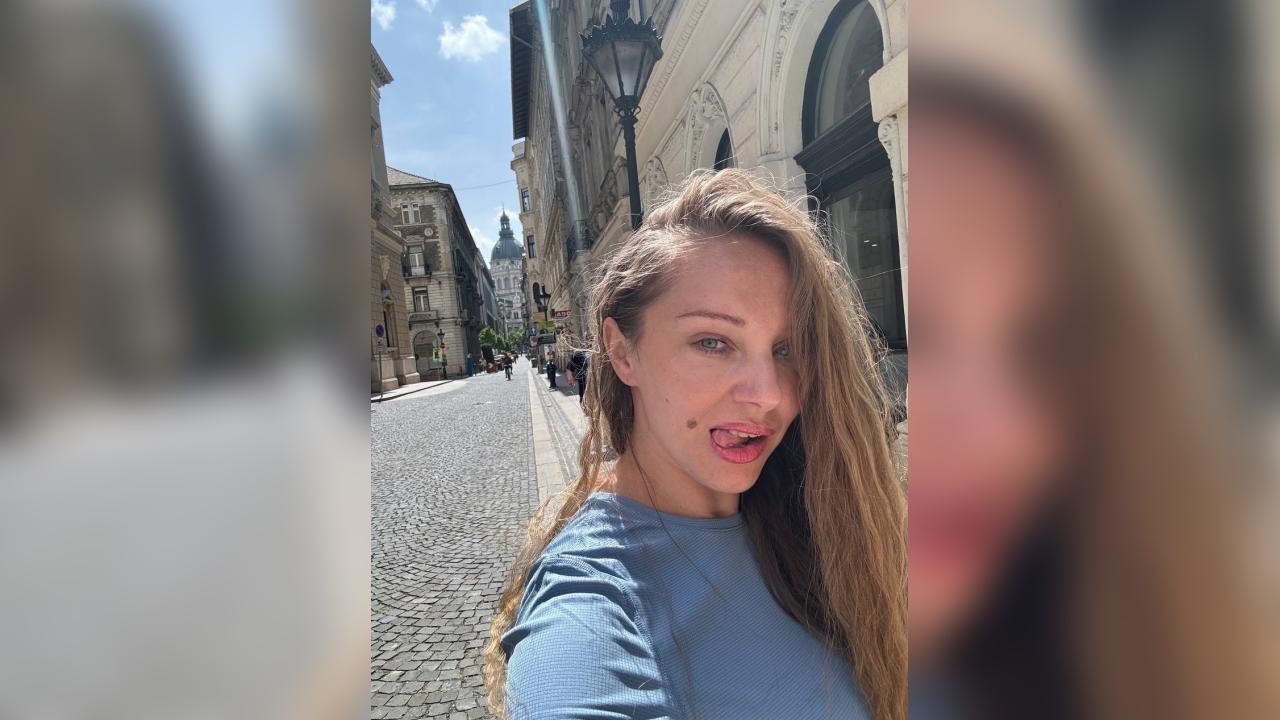 Webcam chat profile for Nerina: Ask about my Hobbies