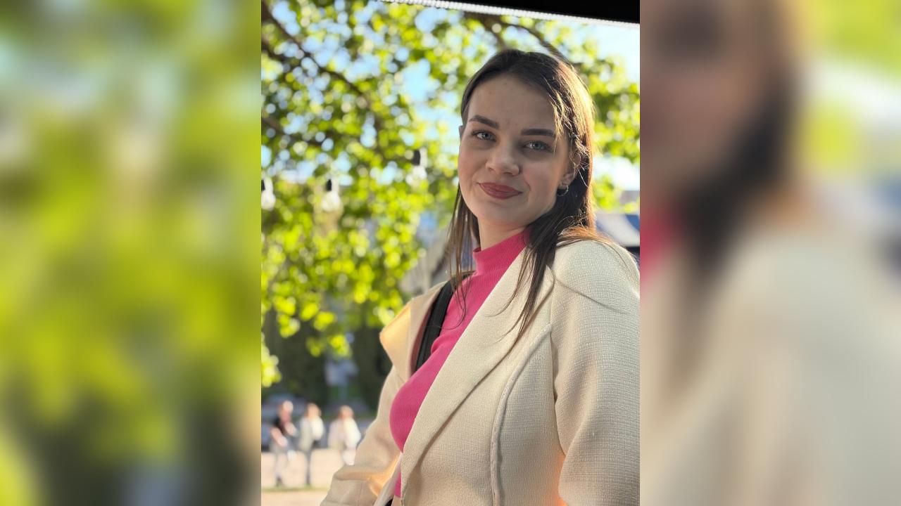 Webcam chat profile for AstraGirl