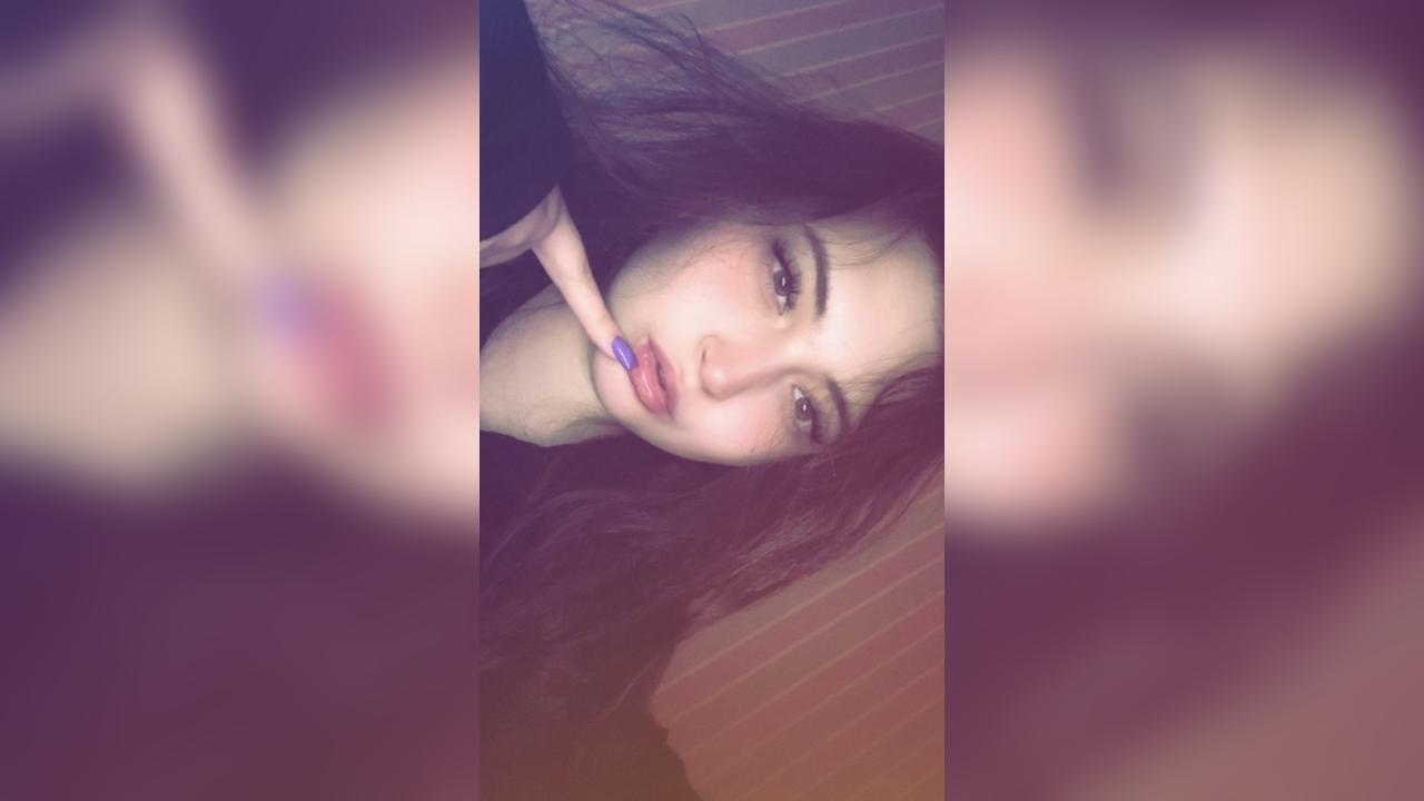 Webcam chat profile for AurayaMuse