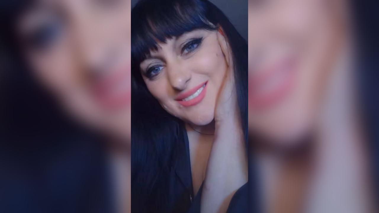 Webcam chat profile for DiQuenn: Conversation