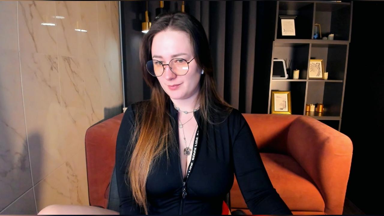 Webcam chat profile for EmmaBloomm: Dominatrix