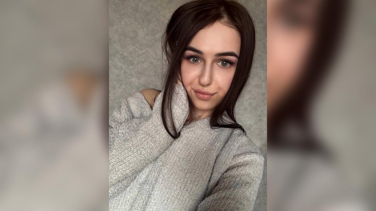 Webcam chat profile for MysticCharm: Ask about my Hobbies