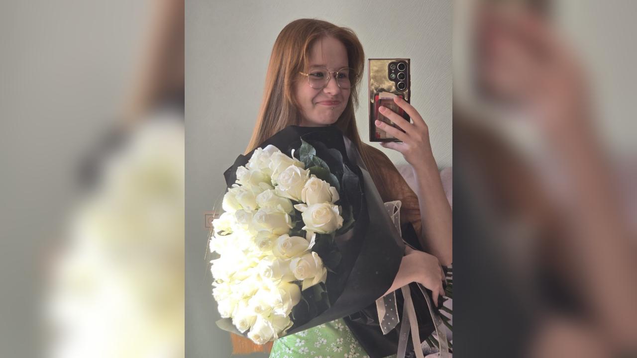 Webcam chat profile for sweetiefoxxxy: Latex & rubber