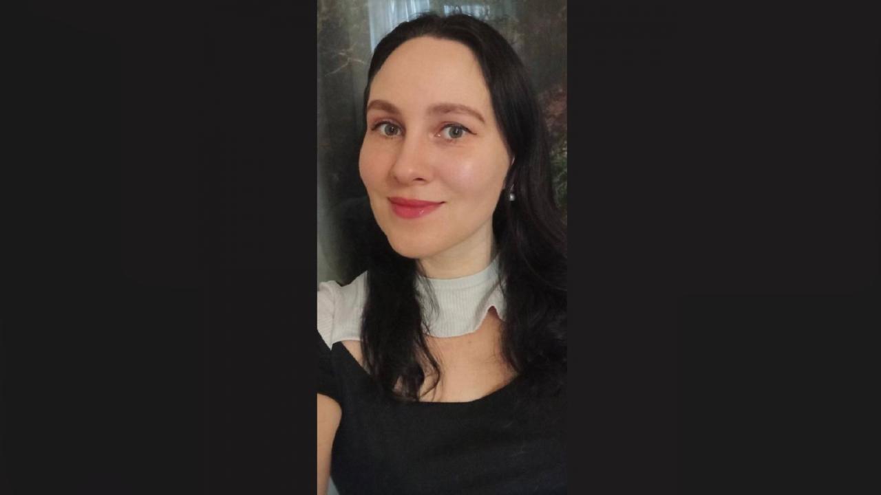 Webcam chat profile for OliviaWarm: Dancing