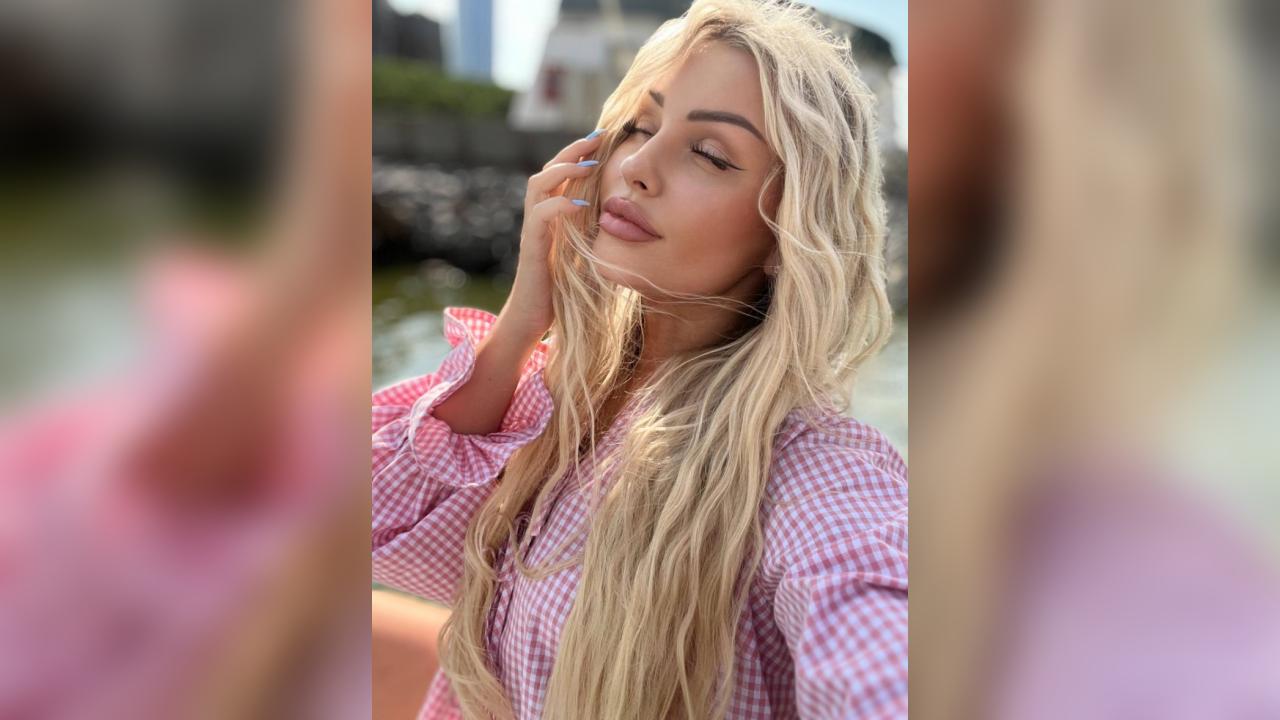 Webcam chat profile for softtangel: Outfits