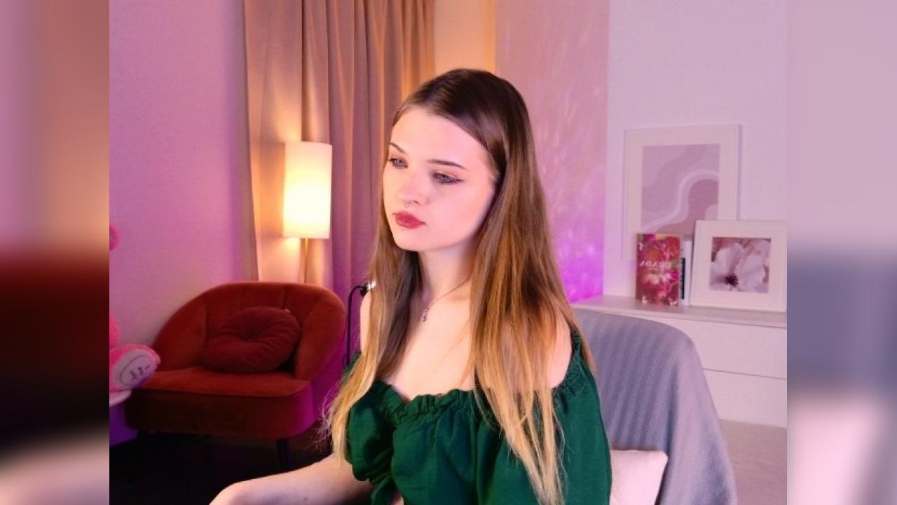 Webcam chat profile for StarryLia: Lingerie & stockings