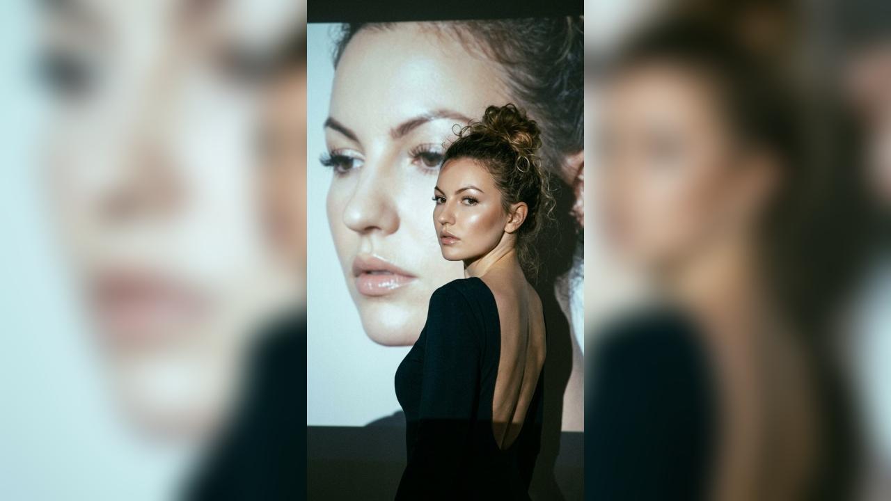 Webcam chat profile for Evaprolove: Leather