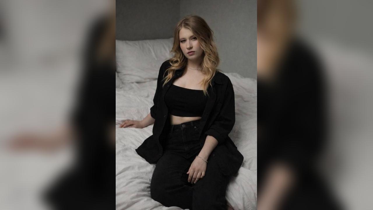 Webcam chat profile for SugarHex: Ask about my Hobbies