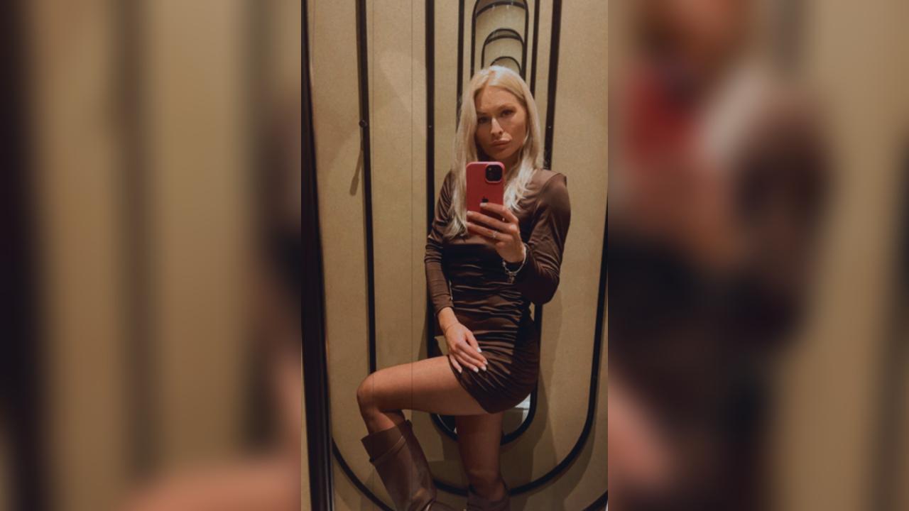 Webcam chat profile for JelliLove: Conversation