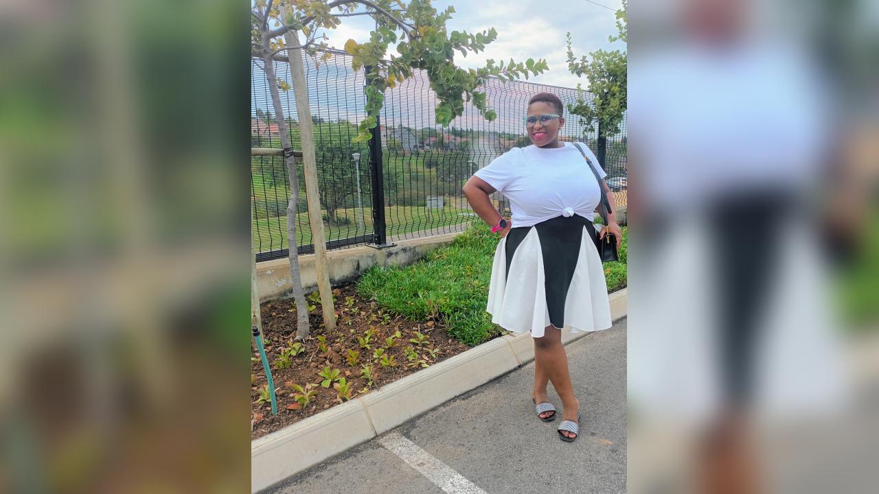 Webcam chat profile for NaughtyBuhle: Kissing