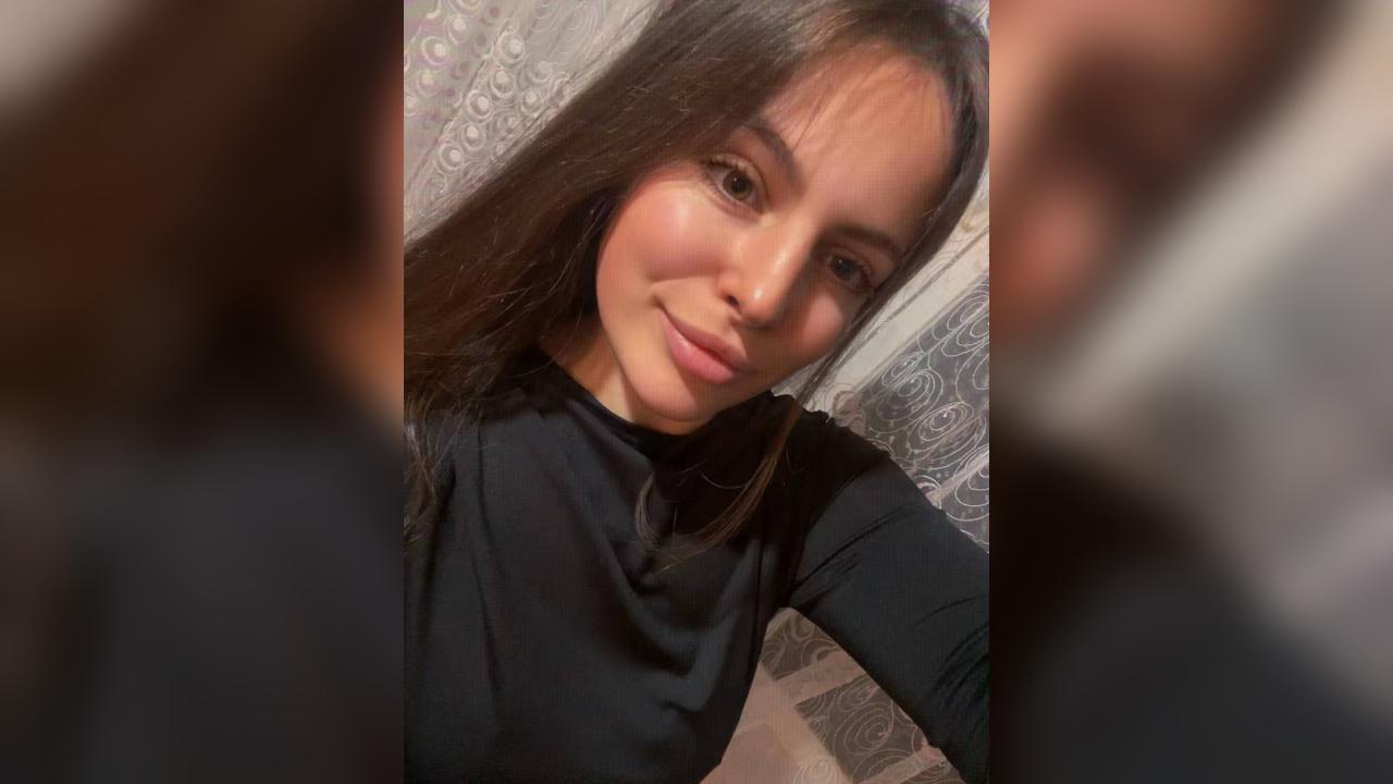 Webcam chat profile for Briony: Ask about my Hobbies