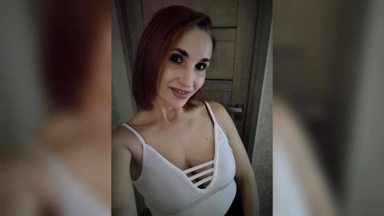 Webcam chat profile for IvoryVibe