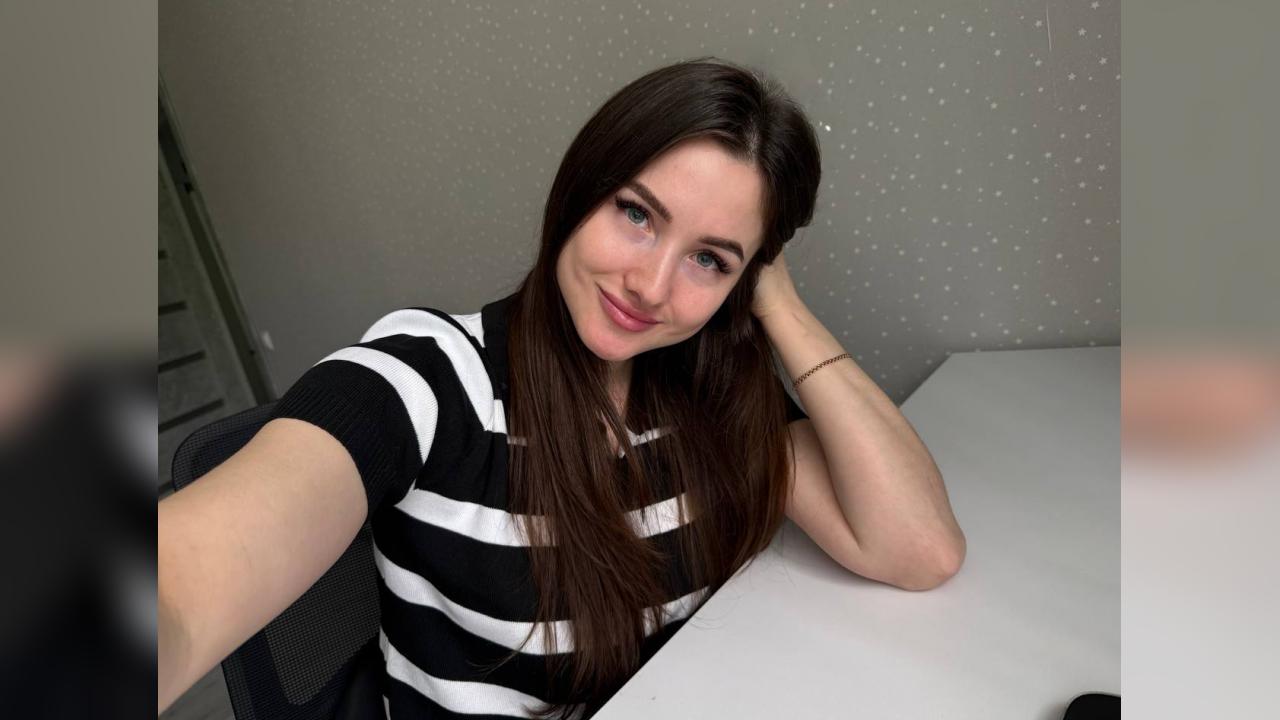 Webcam chat profile for Daciannie: Ask about my Hobbies