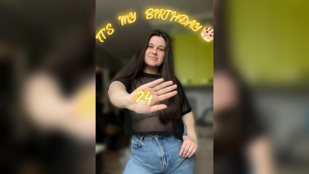 Webcam chat profile for 001PrettyFlower: Sports