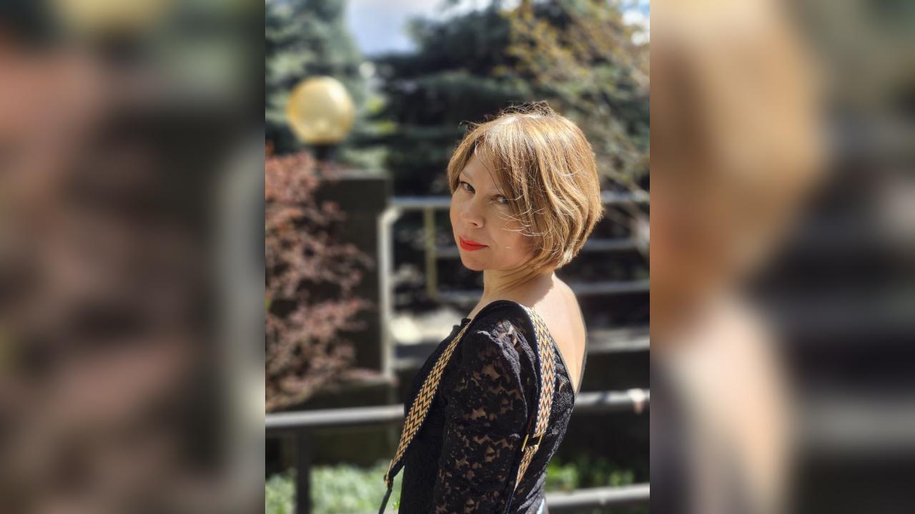 Webcam chat profile for Dinara