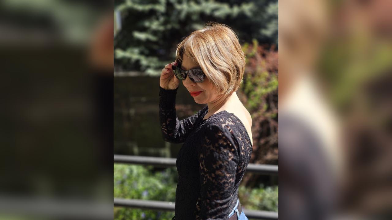 Webcam chat profile for Dinara