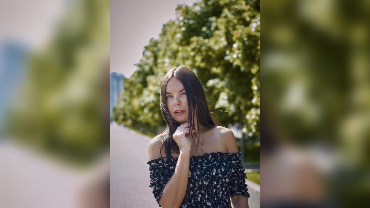 Webcam chat profile for Kristyone: Legs, feet & shoes