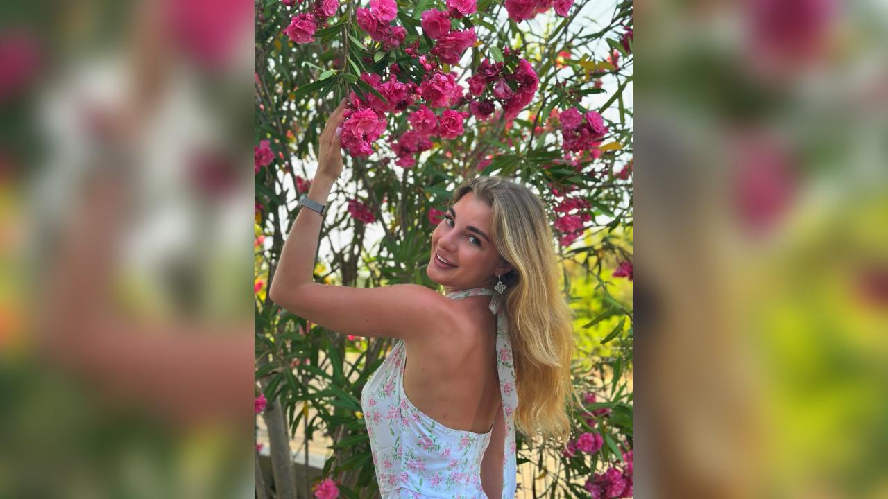 Webcam chat profile for Felys