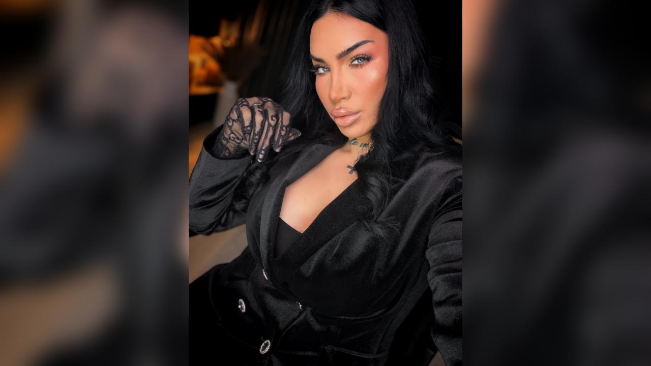 Webcam chat profile for ElektraSheDemon: Dominatrix