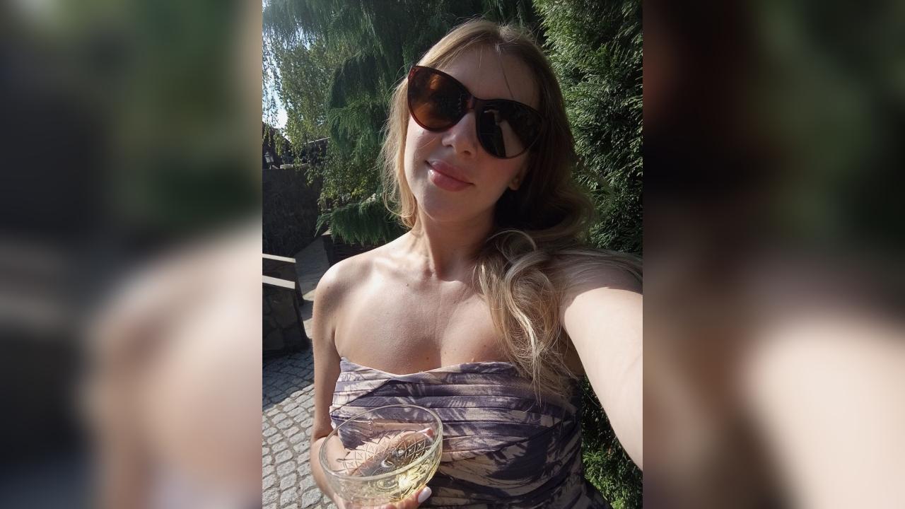 Webcam chat profile for Velvetta: Outfits