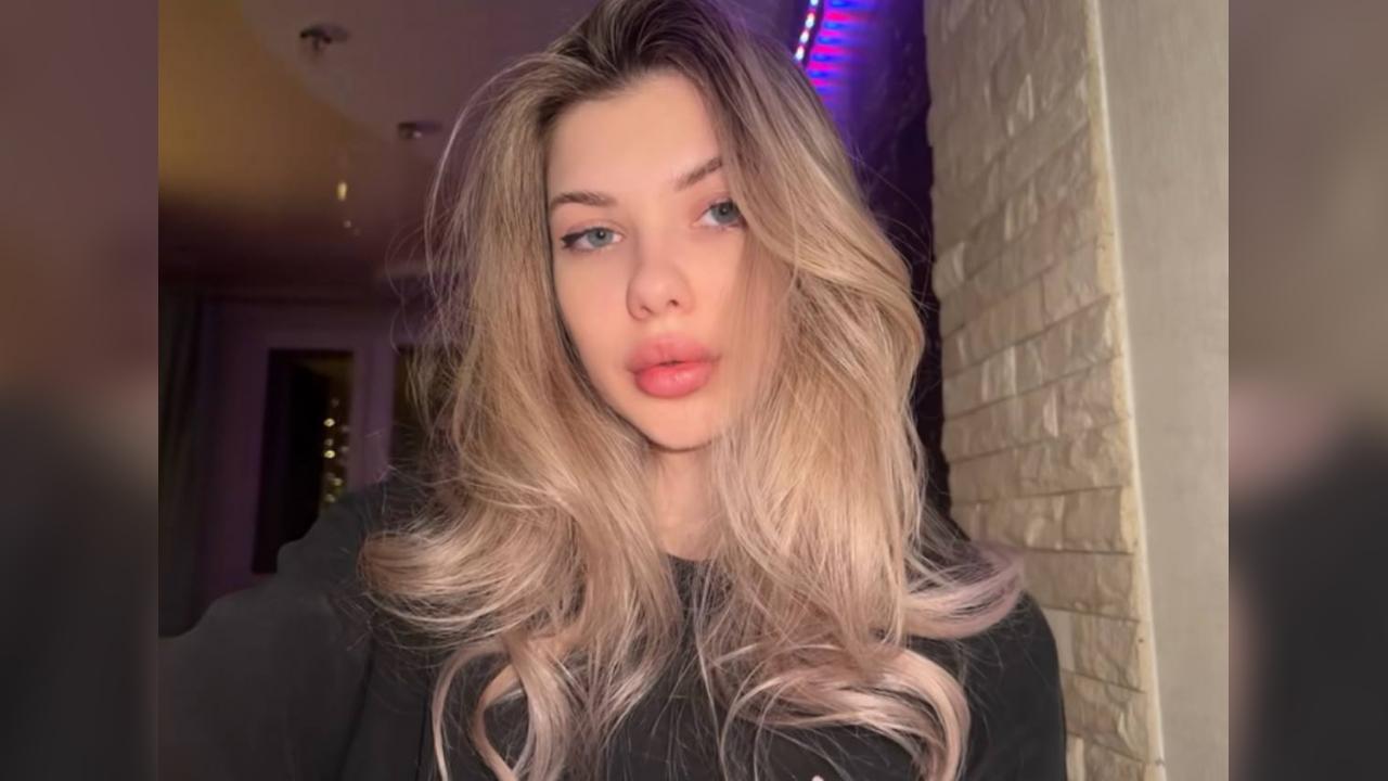 Webcam chat profile for 1Bezvia: Ask about my other interests