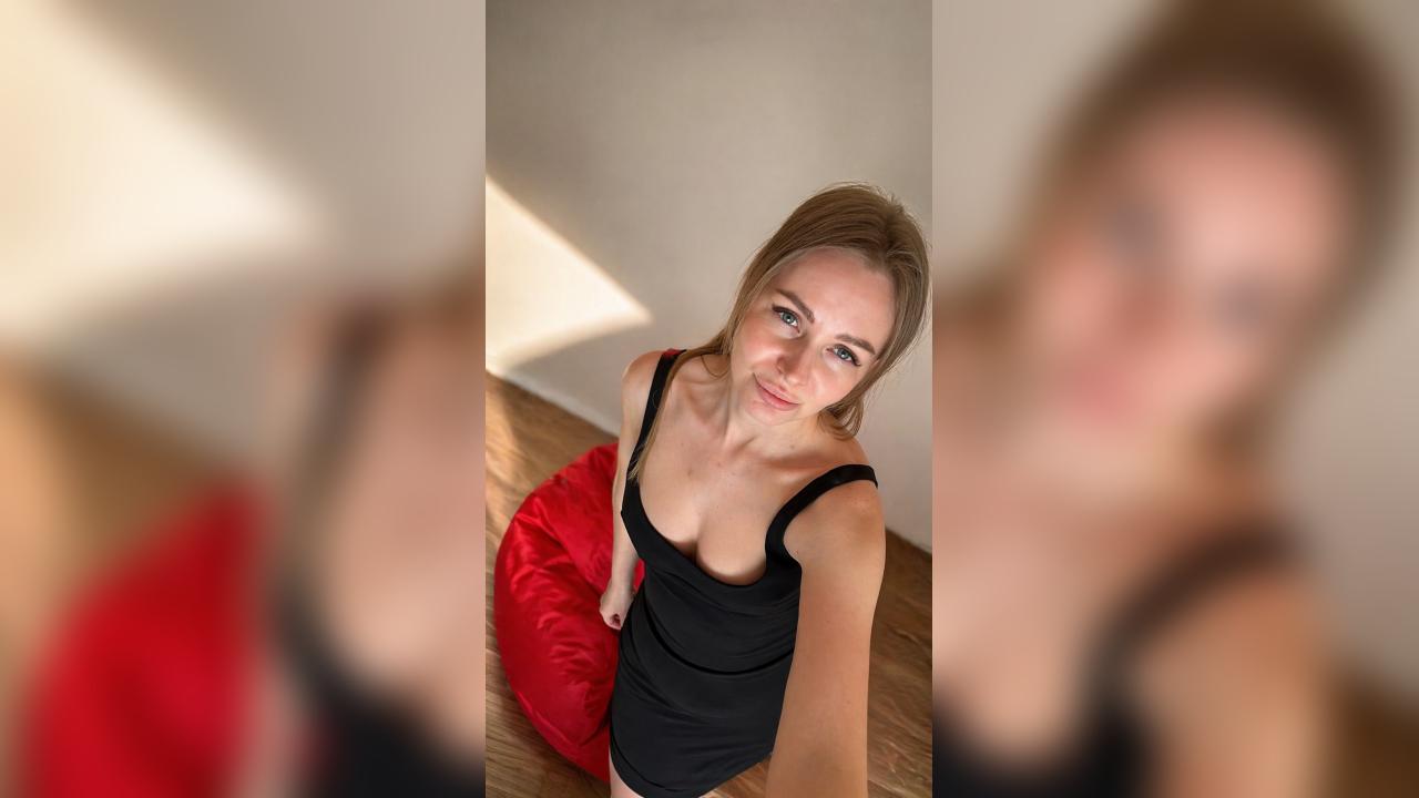 Webcam chat profile for magdakiss