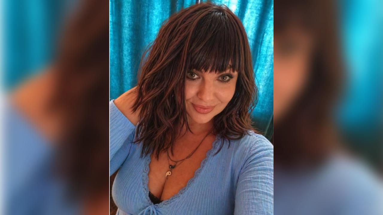 Webcam chat profile for AureliaLunit: Ask about my Hobbies