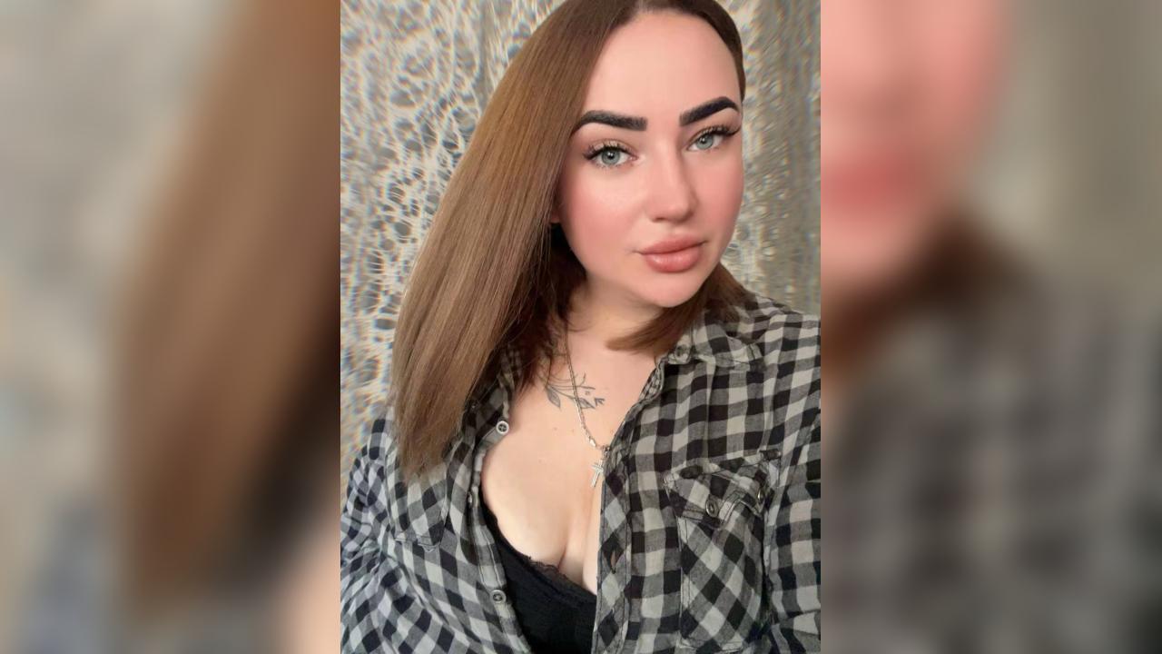 Webcam chat profile for Rosmira: Ask about my Hobbies