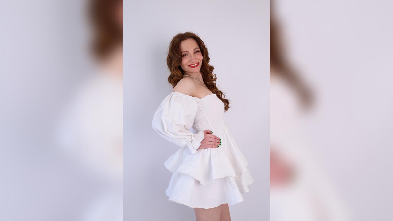 Webcam chat profile for MissLollipop: Leather