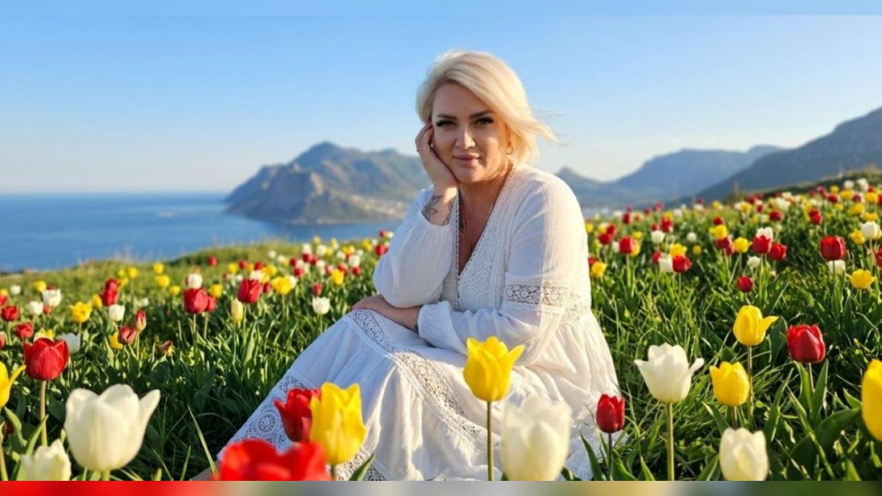 Webcam chat profile for Barbilove: Dancing