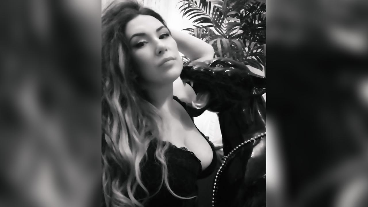 Webcam chat profile for SEANNA: Bondage & discipline