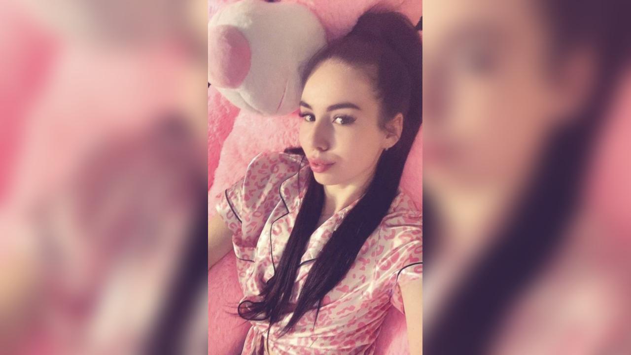 Webcam chat profile for BarbieMee